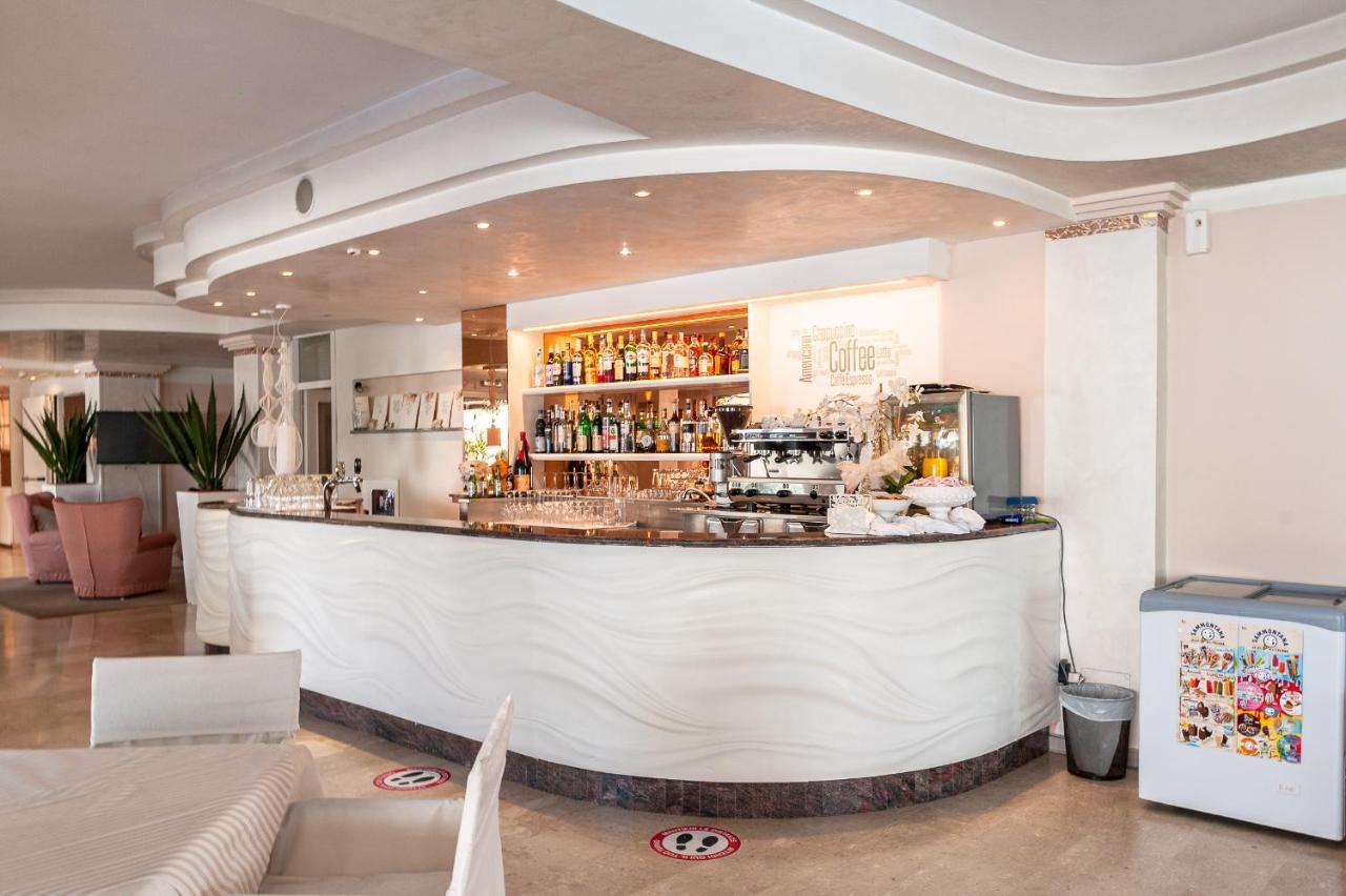 Hotel Mauritius Sentirsi come a Casa Riccione Esterno foto