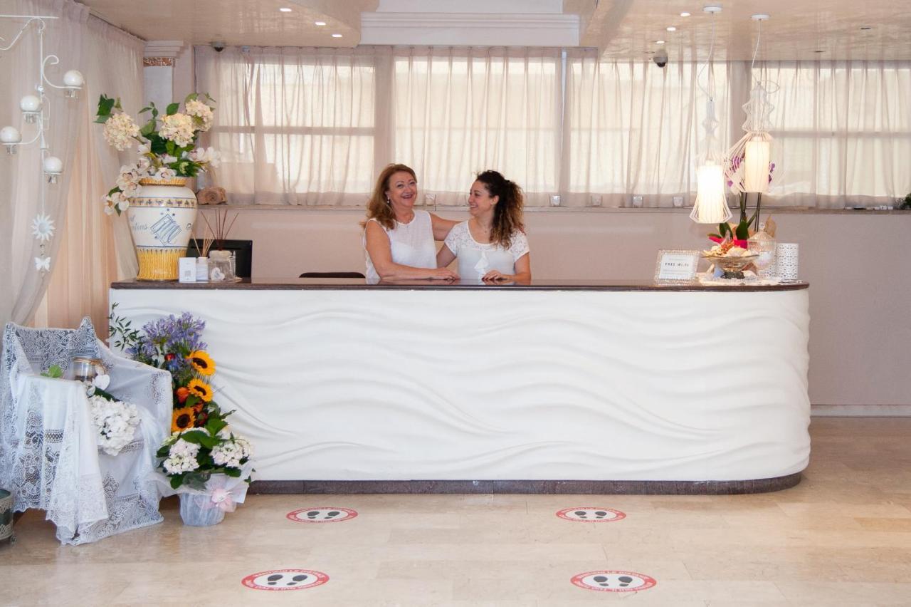 Hotel Mauritius Sentirsi come a Casa Riccione Esterno foto