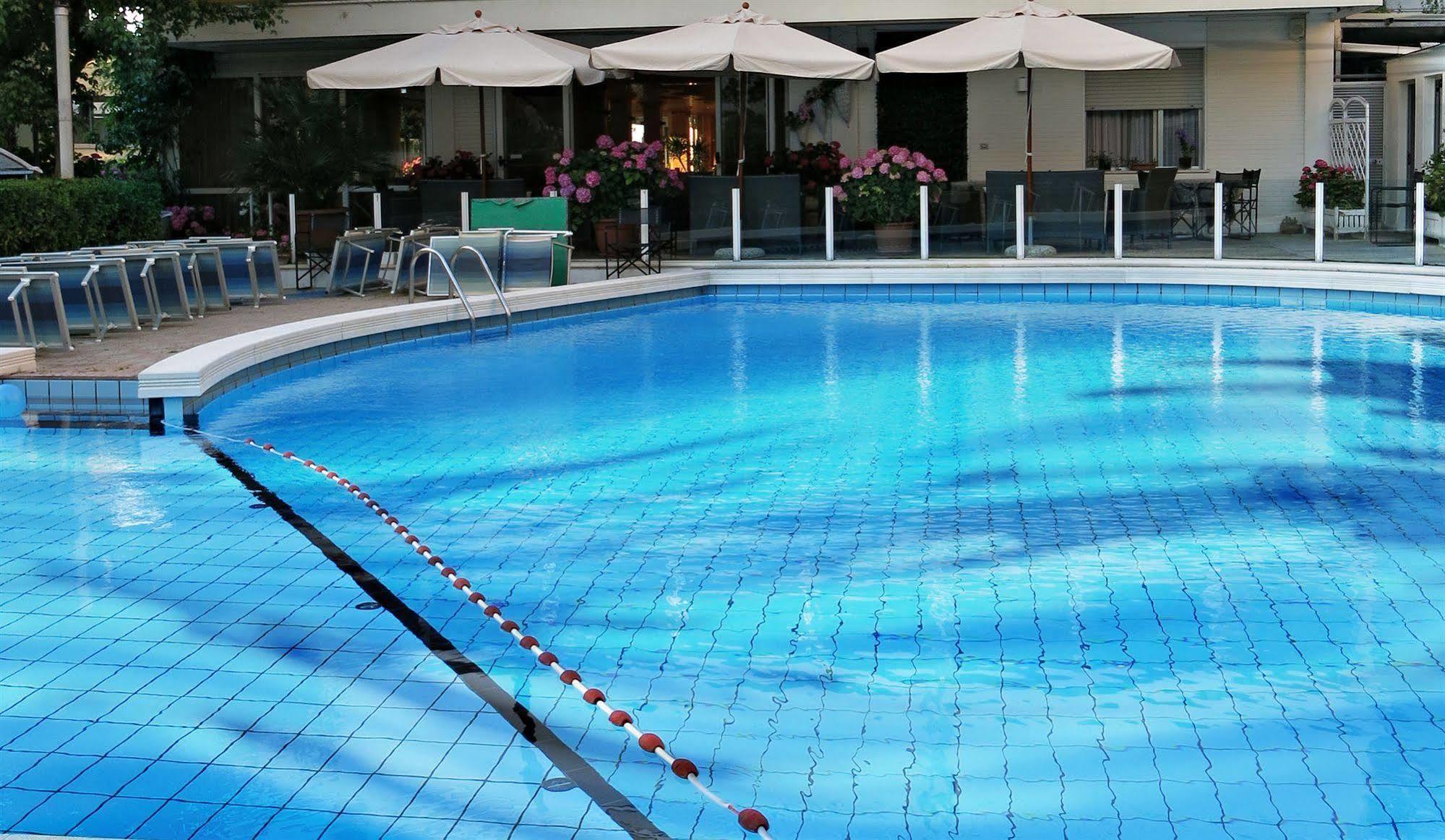 Hotel Mauritius Sentirsi come a Casa Riccione Esterno foto